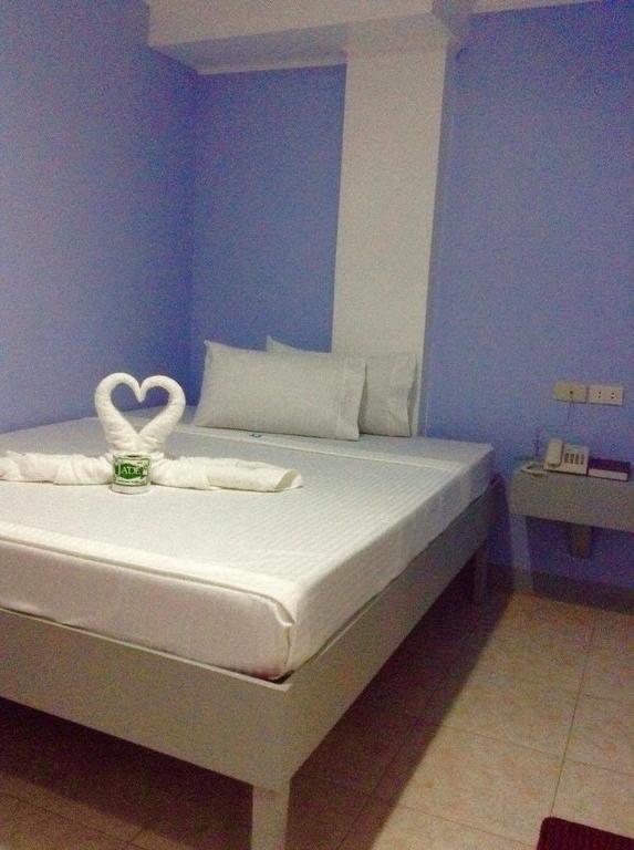 Ukl Ever Resort Hotel Laoag Dış mekan fotoğraf